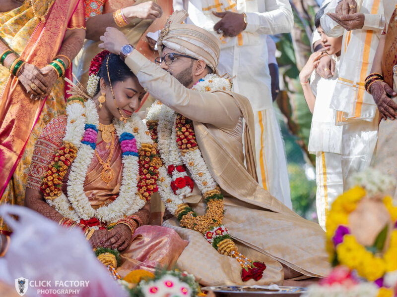 Timeless Traditions, Beautifully Captured: The Essence of Hindu Wedding Photography